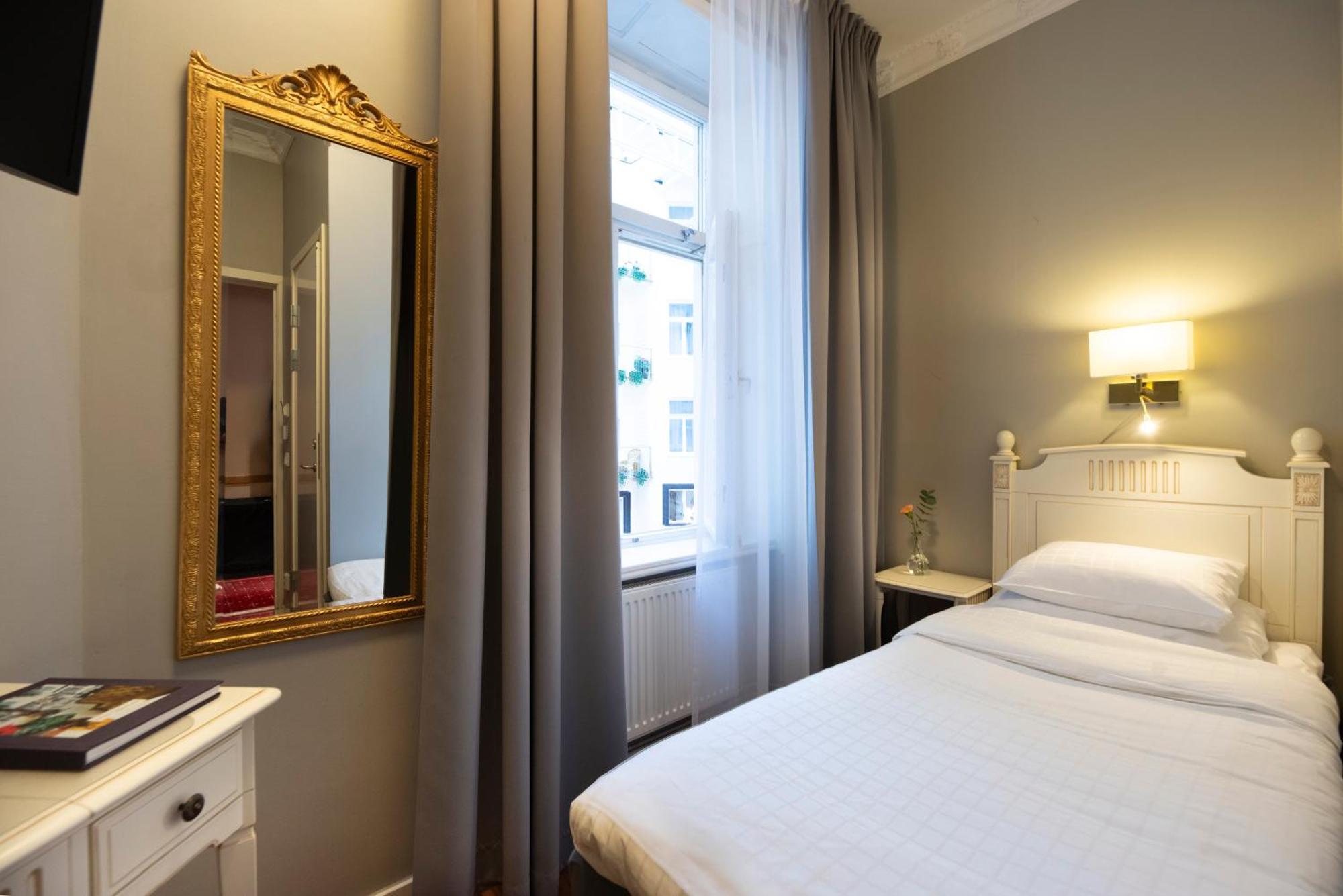 Best Western Hotel Bentleys Stockholm Exterior photo